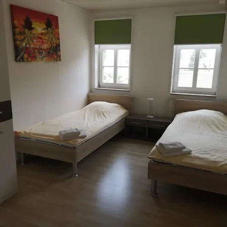 Schwarzburgerhof Apartman *